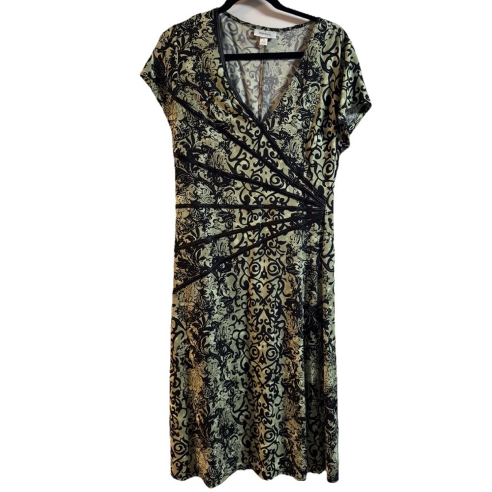 Dressbarn Green and Black Midi Dress